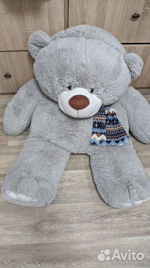 Плюшевый медведь