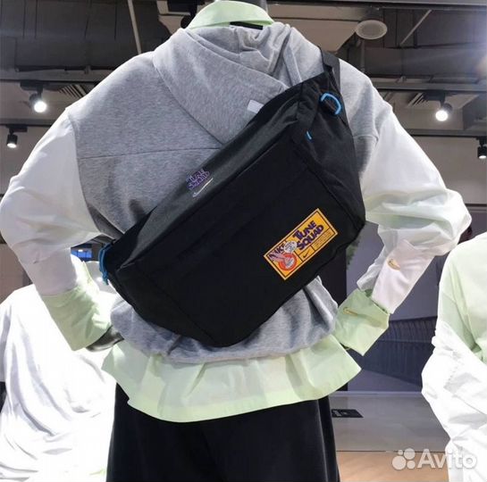 Поясная сумка Nike