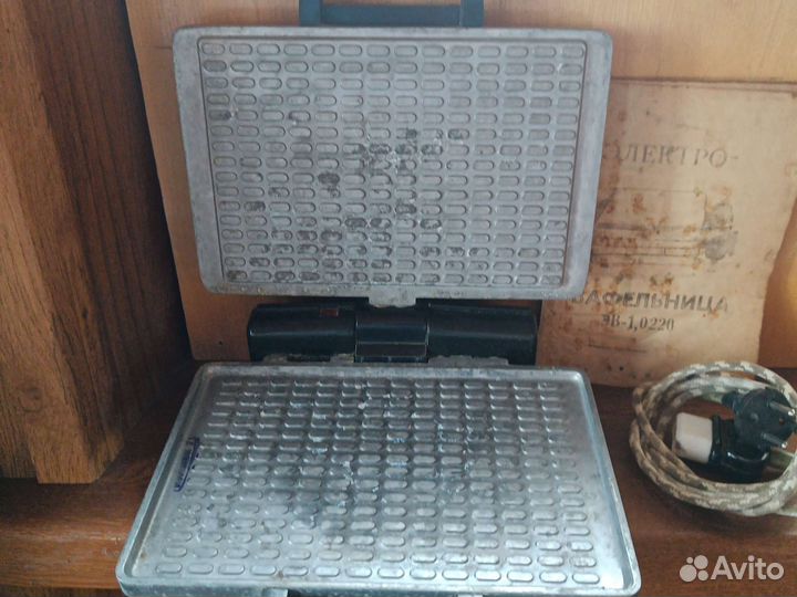 Вафельница СССР электрическая