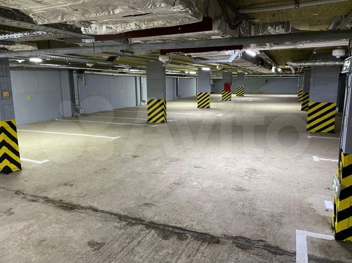 Машиноместо, 14 м²