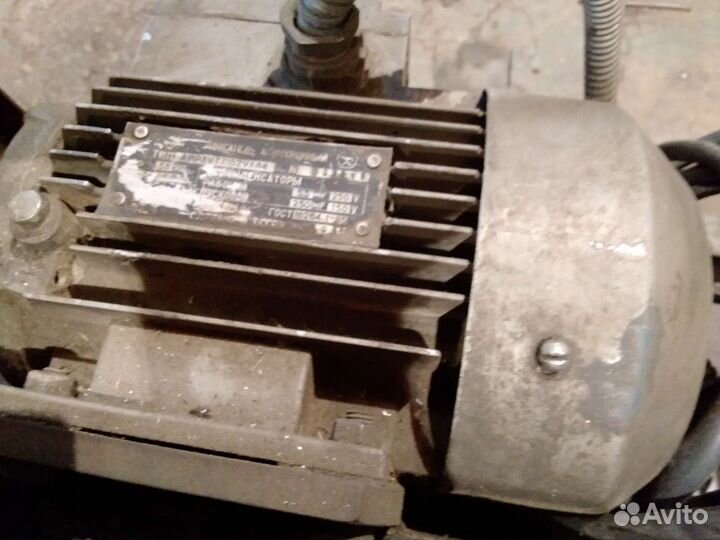 Настольный токарный станок тнп-111+зип