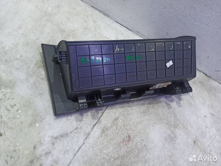 Бардачок Киа Rio 4