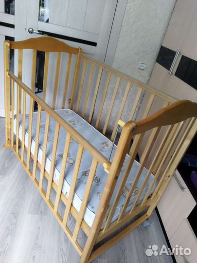 Кровать детская с матрасом