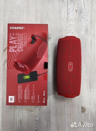 Беспроводная колонка JBL Charge 5 Red