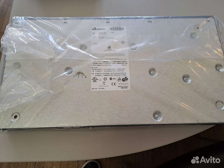 Коммутатор cisco WS-C2960-48TT-L