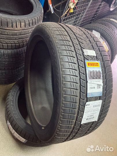 Pirelli Scorpion Winter 275/45 R21 100V