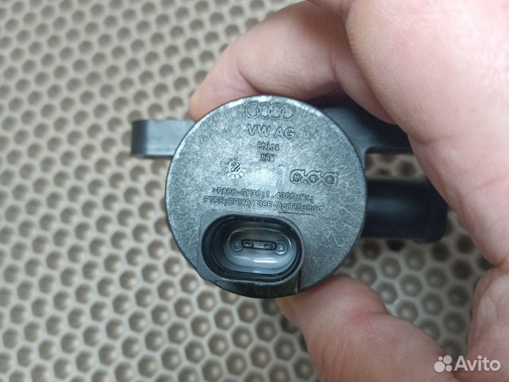 Новый 4H0121671B 5Q0906457J орига vag