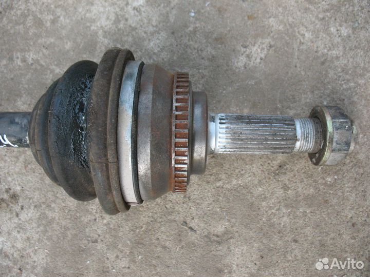 Левая полуось под МКПП 2.4л Chery Tiggo T11