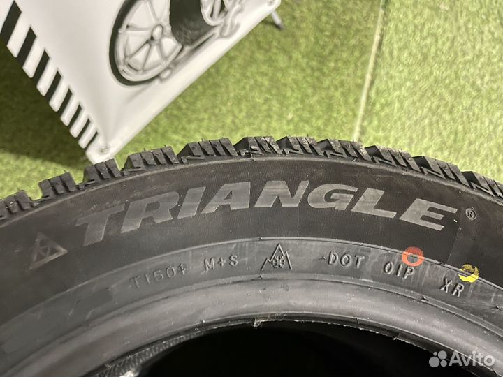 Triangle IcelynX TI501 215/70 R16 104T