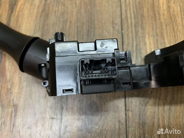 Infiniti Q50 (V37) Переключатель подрулевой