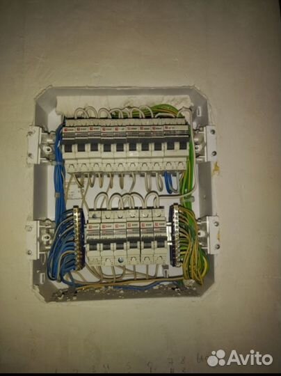 Услуги электрика монтаж установка штробление и др