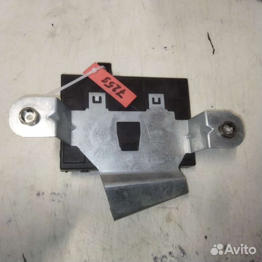 Блок предохранитель Ford Fiesta