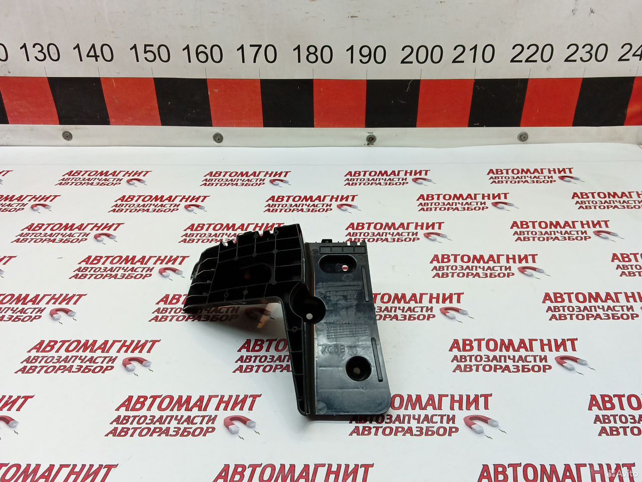 Кронштейн заднего бампера левый Lixiang L7 ultra