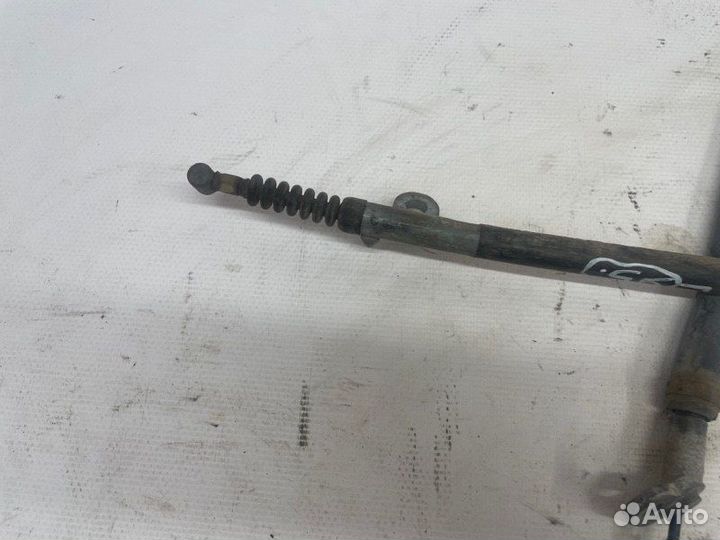 Трос стояночного тормоза задний левый Nissan