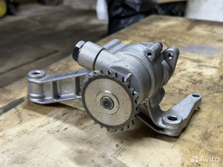 Насос масляный Гранд Старекс D4CB