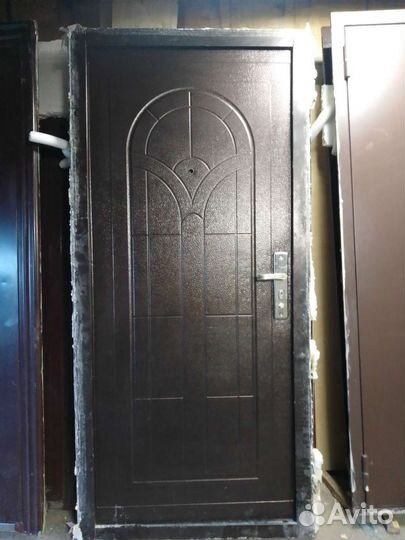Дверь входная металлическая
