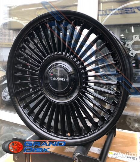 Диски R18 5x114.3 Mansory Black Gloss