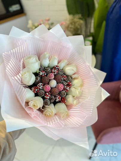 Клубничные композиции на день учителя