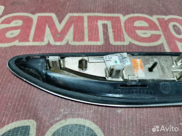 Накладка крыла передний правый Jaguar E-Pace