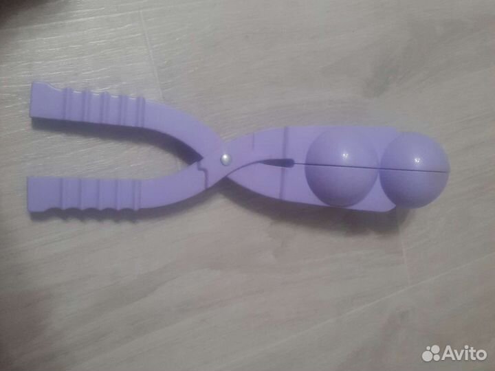 Снежколеп двойной