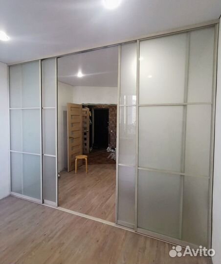 Перегородка раздвижная для зонирования