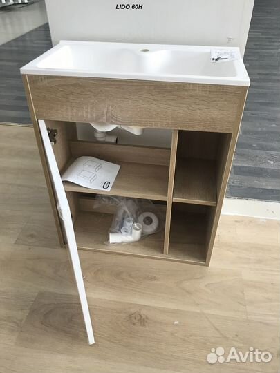 Раковина с тумбой