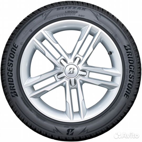 Bridgestone Blizzak LM-005 205/55 R16 91T