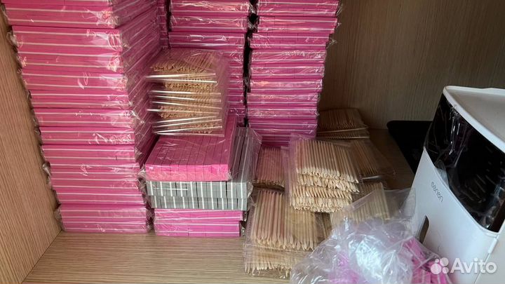 Пилки,бафики,щеточки и прочее, наборы для маникюра