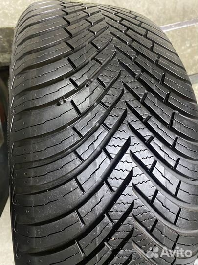 Vredestein QuaTrac 215/45 R16