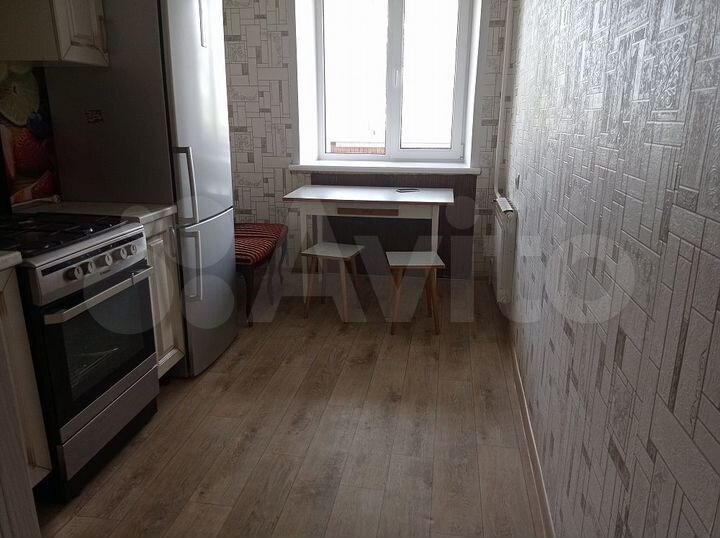 3-к. квартира, 80 м², 8/9 эт.