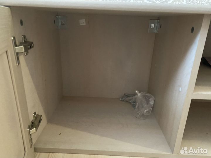 Навесная тумба