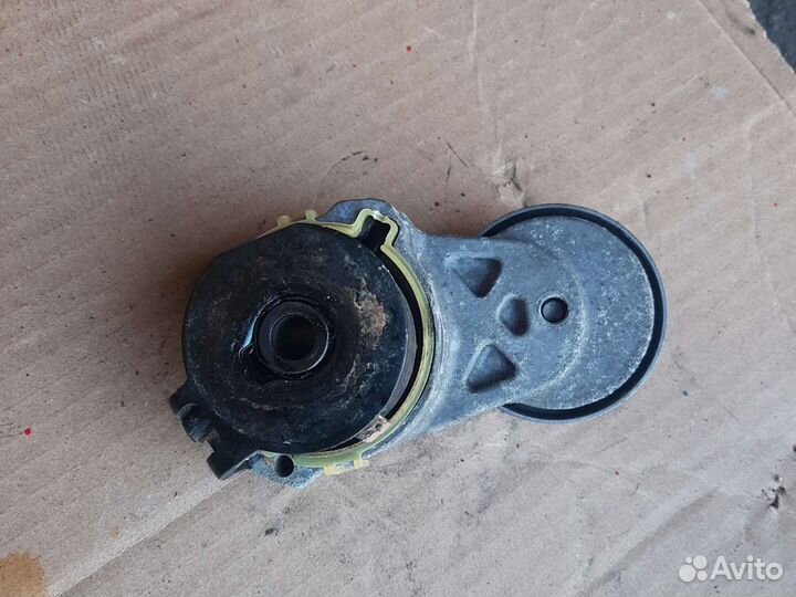 Натяжитель ремня Опель Z16XER, Z18XER