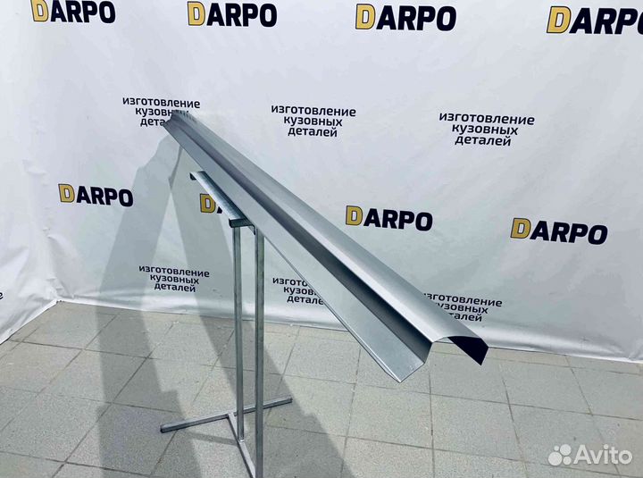 Пороги для Toyota Auris 2006-2012 (E150)