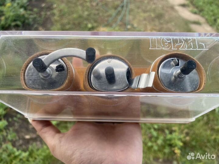 Набор бочонков для специй на подставке