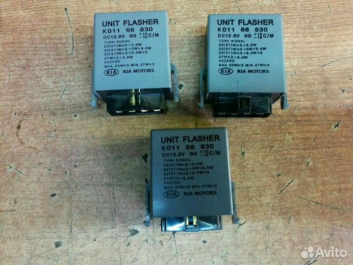 Киа Спортейдж 1 Реле поворотов