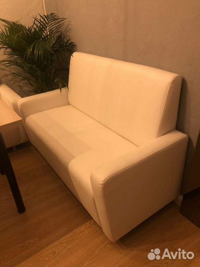 Диван в офис,зону ожидания,ресепшен,салон красоты