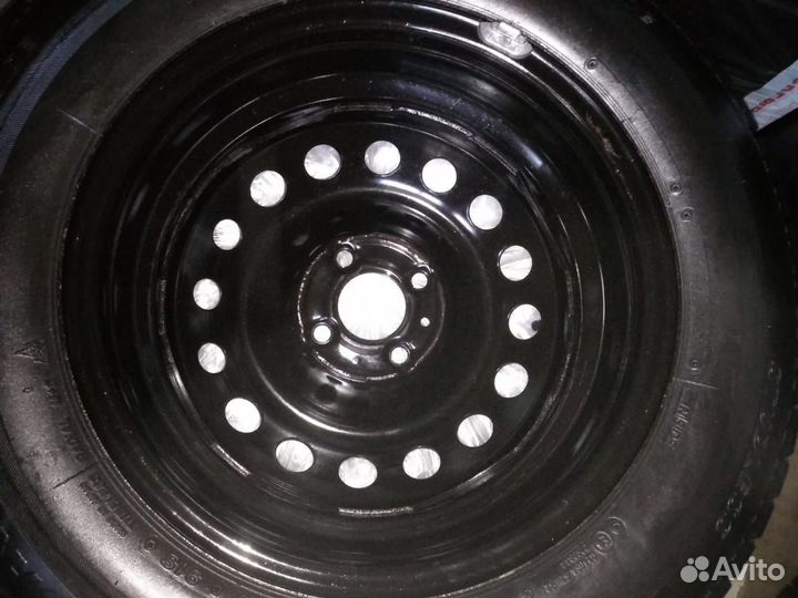 Диски KFZ 7965 6x15 4/100 ET50 d60,1 (black)