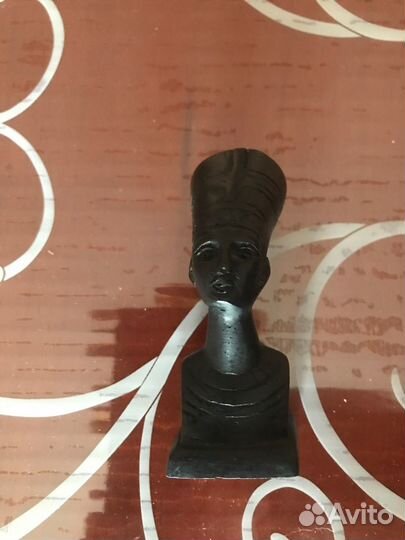 Статуэтка Нифертити