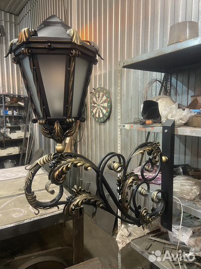 Кованый фонарь, бра