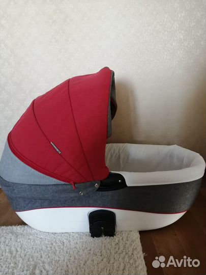 Продаю детскую коляску 2 в 1 Adamex Neonex