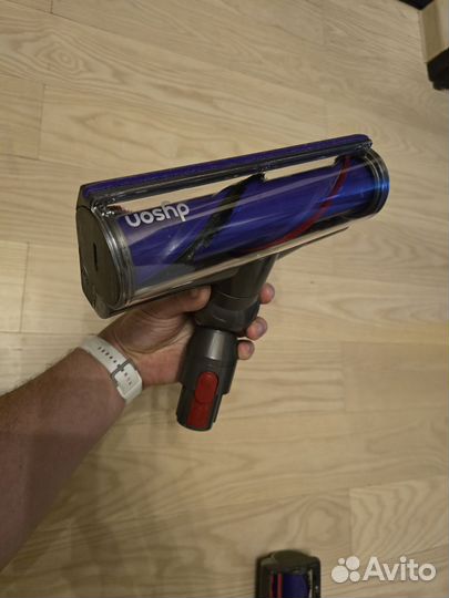 Dyson турбощетка универсальная v10