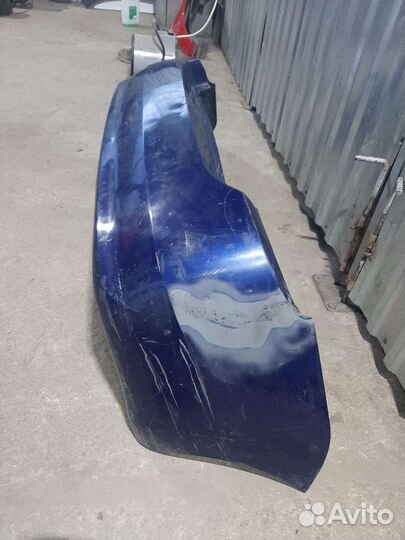 Задний бампер toyota prius 20