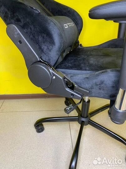 Компьютерное кресло офисное с функцией массажа