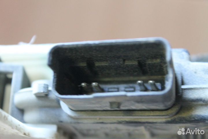 Замок двери правый передний Kia Cerato 2013-2020