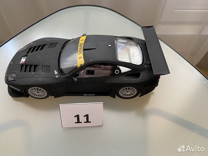 Машина модель 1:18