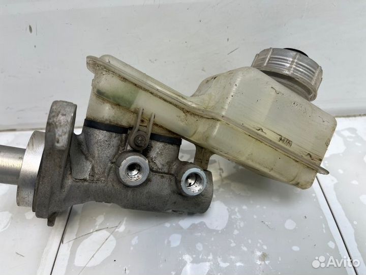 Главный тормозной цилиндр Лада Гранта 1 2013