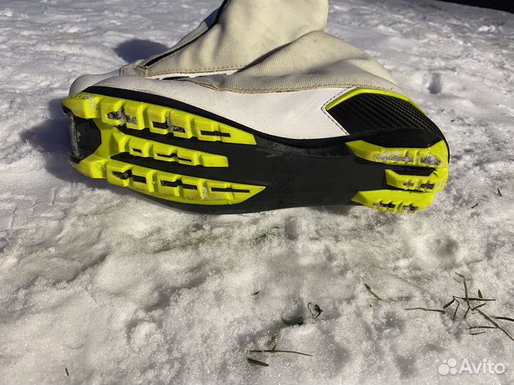 Лыжные ботинки классика Fischer carbonlite 41