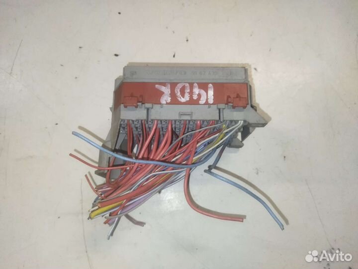 Блок предохранитель Volvo s60 2000-09