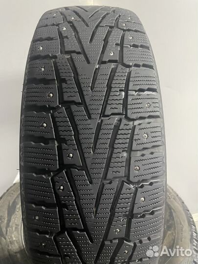 Roadstone Winguard WinSpike SUV 225/65 R17