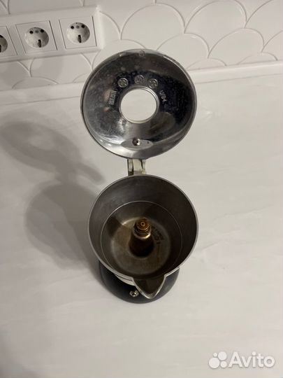 Гейзерная кофеварка Bialetti Mukka Express